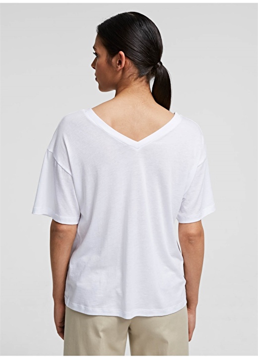 Karl Lagerfeld 211W1701 V Yaka Logolu Beyaz Kadın T-Shirt 2
