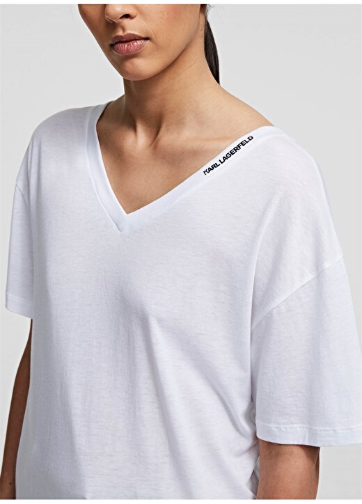 Karl Lagerfeld 211W1701 V Yaka Logolu Beyaz Kadın T-Shirt 4