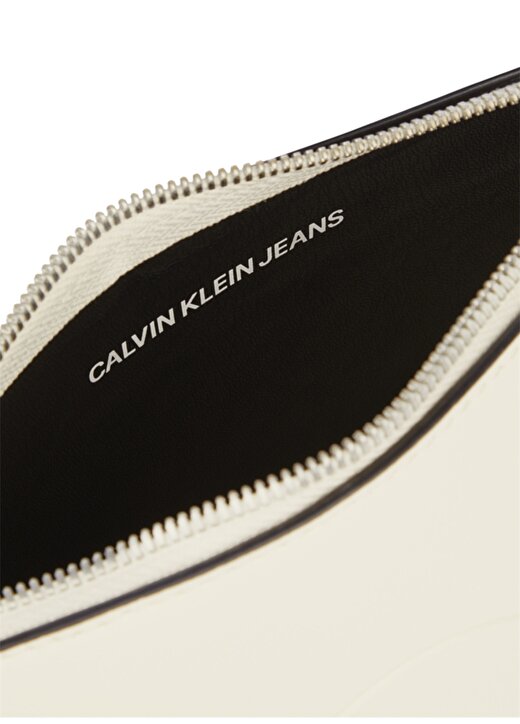 Calvin Klein K60K608223ACJ Bej Kadın Çapraz Çanta 3
