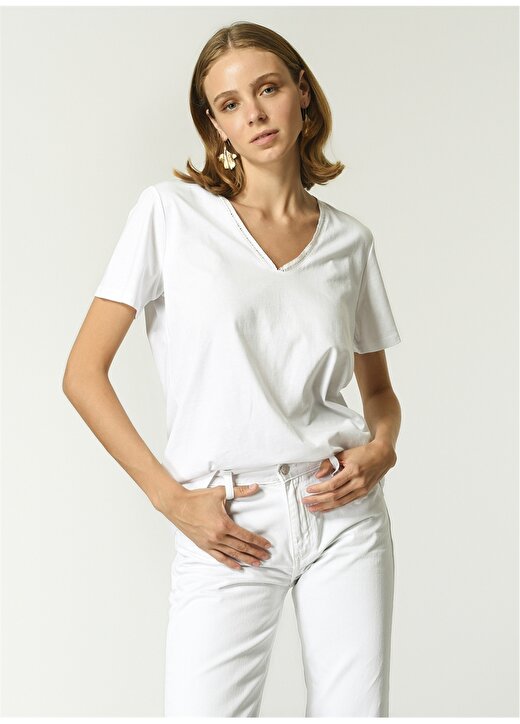 NGSTYLE V Yaka Kısa Kollu Düz Beyaz Kadın T-Shirt 2