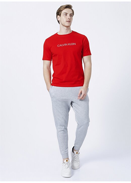 Calvin Klein 00GMF1K107PW - S/S Yuvarlak Yaka Regular Fit Düz Kırmızı Erkek T-Shirt 2