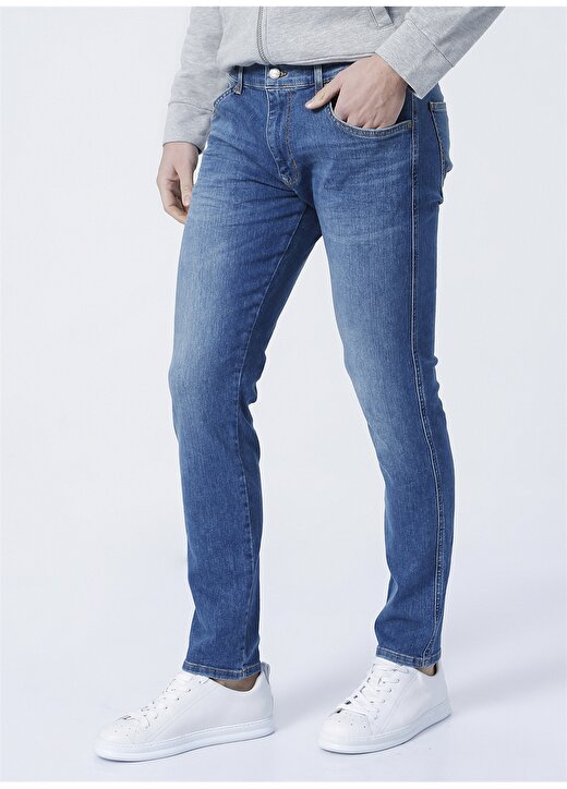 Wrangler Düşük Bel Slim Fit Erkek Denim Pantolon W18S001398-398_Larston 3