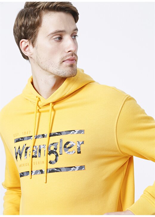 Wrangler W212237200_Hoodie Kapüşonlu Regular Fit Baskılı Sarı Erkek Sweatshirt 2