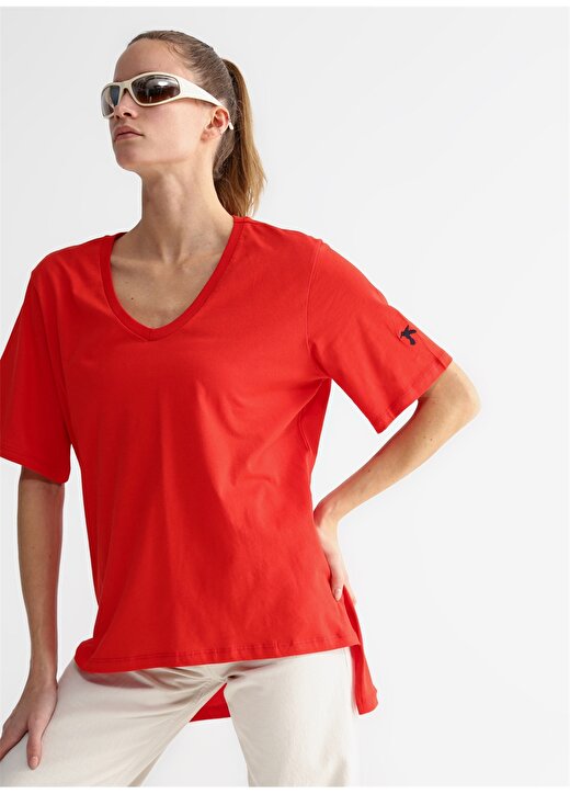 Fabrika V Yaka Düz Kırmızı Kadın T-Shirt TALITA 1