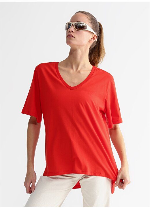 Fabrika V Yaka Düz Kırmızı Kadın T-Shirt TALITA 3