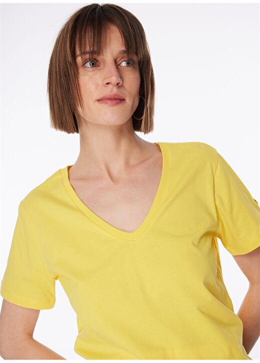 Fabrika Sarı Kadın V Yaka Basic T-Shirt TEYO 1