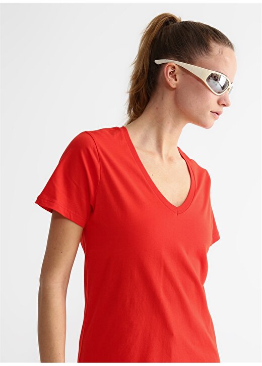 Fabrika V Yaka Düz Kırmızı Kadın T-Shirt TEYO 2