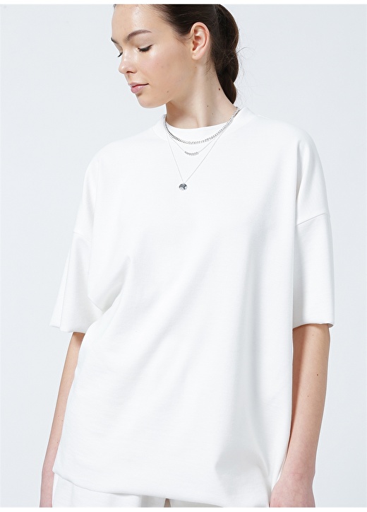 Black On Black K-Henan Dik Yaka Regular Fit Düz Beyaz Kadın Sweatshirt 3