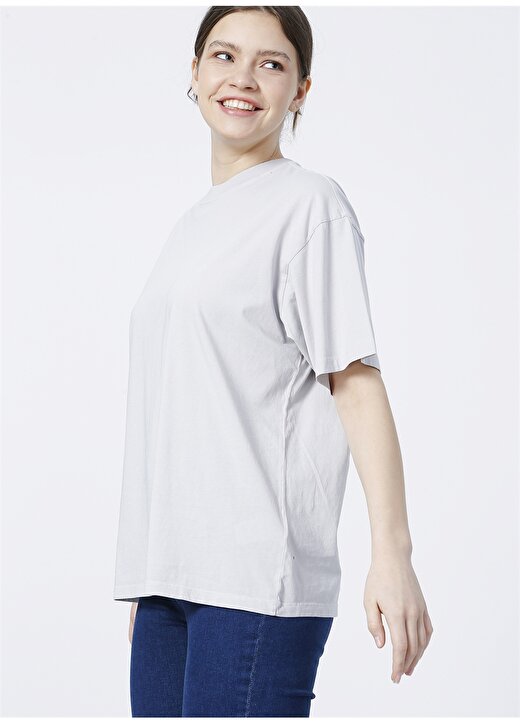 Mavi M1610317-70079 Yuvarlak Yaka Normal Kalıp Buz Kadın T-Shirt 1