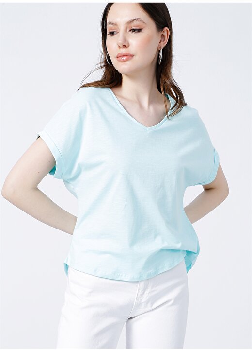 Fashion Friends 22Y0502K1 V Yaka Düşük Omuz Rahat Düz Yeşil Kadın Bluz 1