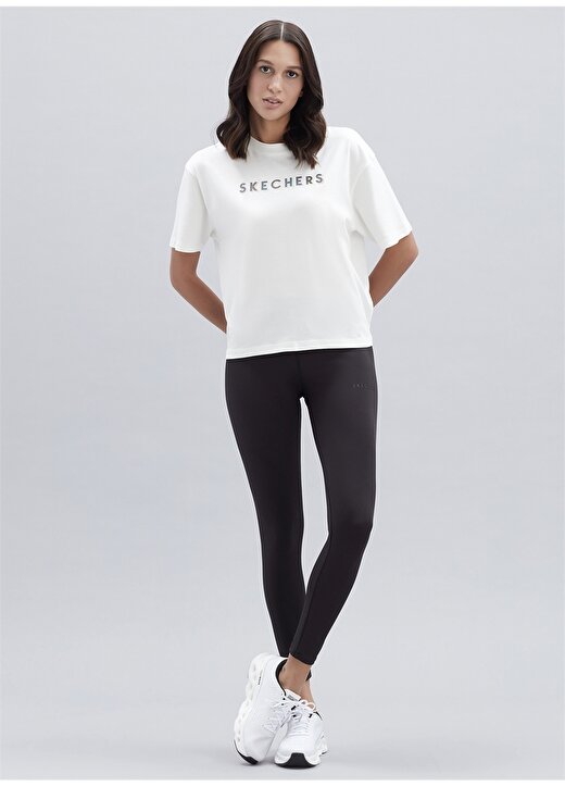 Skechers S221175-102 Shiny Logo Bisiklet Yaka Normal Kalıp Düz Kırık Beyaz Kadın T-Shirt 1
