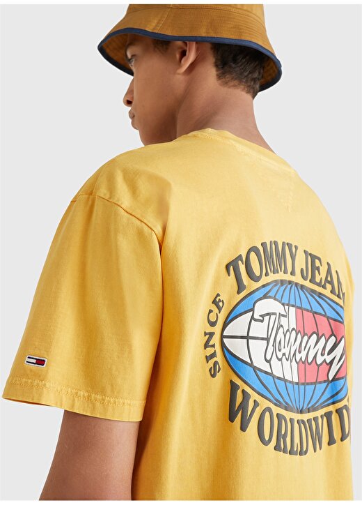 Tommy Jeans Bisiklet Yaka Regular Fit Baskılı Sarı Erkek T-Shirt - DM0DM12861-ZFW _Tjm Tommy Worldwide 4