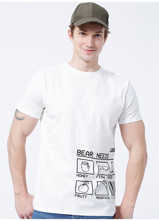 Bad Bear O Yaka Normal Kalıp Baskılı Kırık Beyaz Erkek T-Shirt - 22.01.07.016_Bear Needs 3