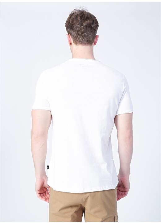 Bad Bear 22.01.07.032_Snowfox O Yaka Normal Kalıp Baskılı Kırık Beyaz Erkek T-Shirt 4