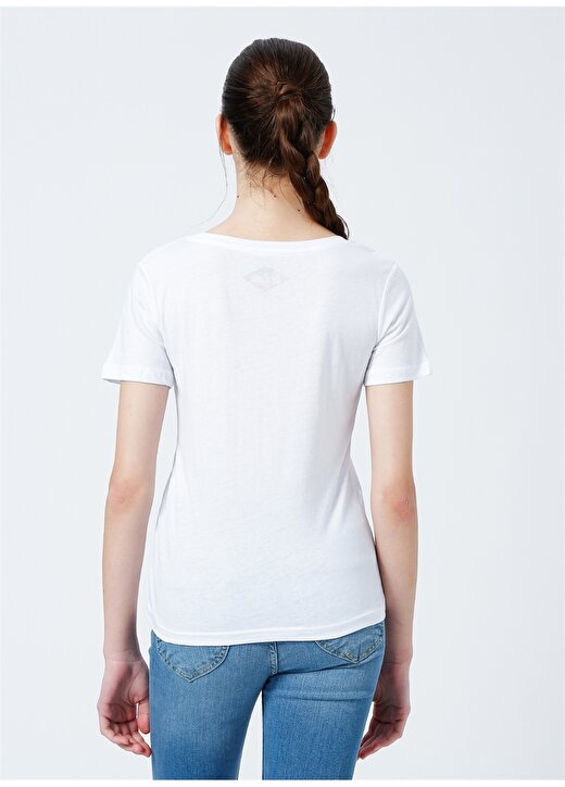 Lee Cooper 222 LCF 242008 V Yaka Normal Kalıp Düz Beyaz Kadın T-Shirt 4