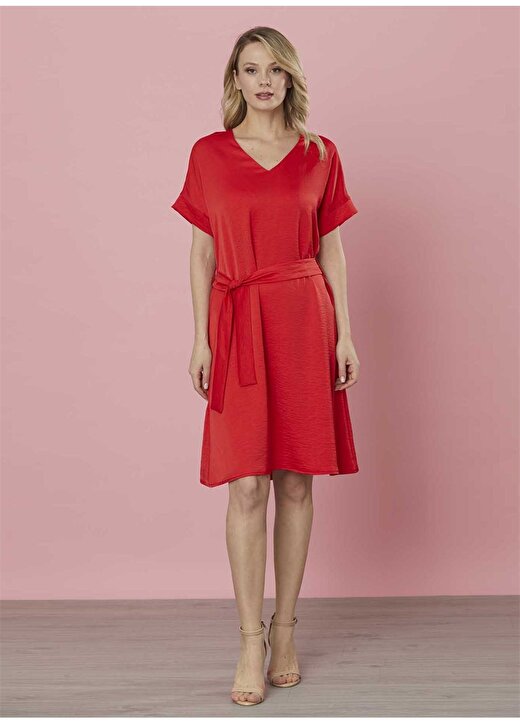 Selen V Yaka Düz Kırmızı Standart Kadın Elbise 22YSL7054 2