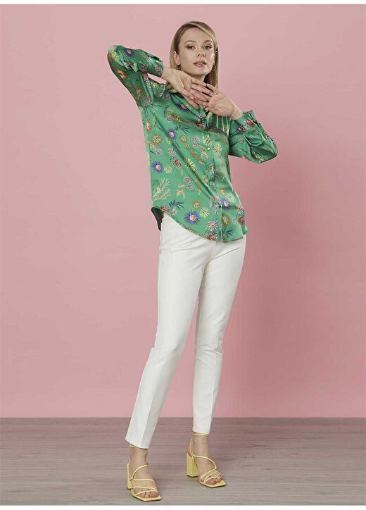 Selen Gömlek Yaka Çiçek Desenli Yeşil Kadın Saten Bluz - 22YSL8288 2