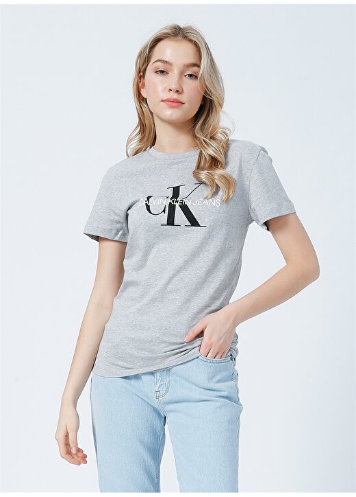 Calvin Klein Jeans Bisiklet Yaka Normal Kalıp Gri Kadın T-Shirt J20J207878038 3
