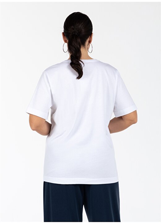 Luokk Julian V Yaka Rahat Kalıp Düz Beyaz Kadın T-Shirt 4