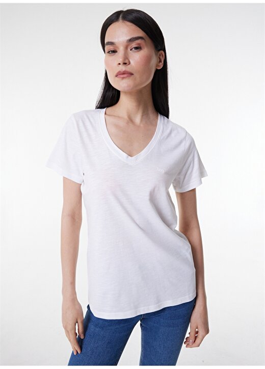 Lee L41JENLJ V Yaka Regular Fit Beyaz Kadın T-Shirt 3