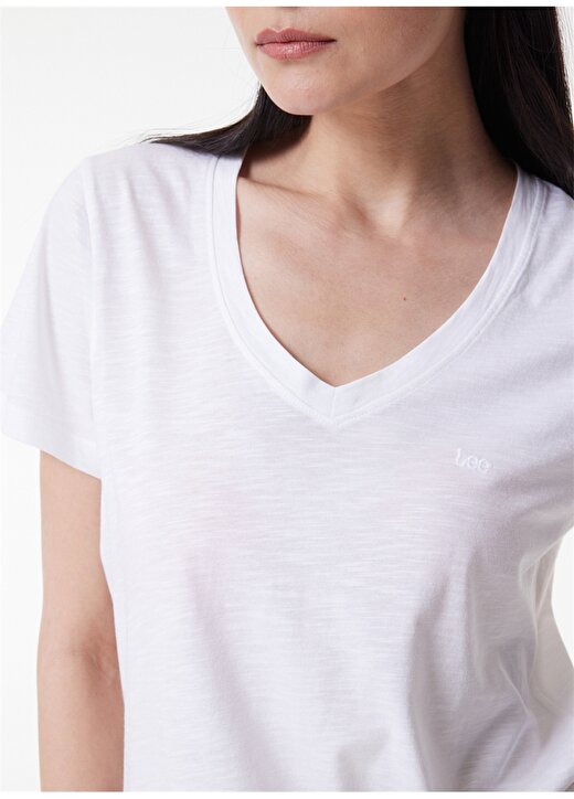 Lee L41JENLJ V Yaka Regular Fit Beyaz Kadın T-Shirt 4