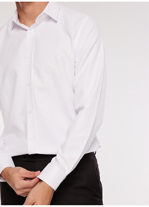Fabrika Slim Fit Klasik Gömlek Yaka Armürlü Beyaz Erkek Gömlek MAYDOS 3 CEPSIZ KLASIK 4