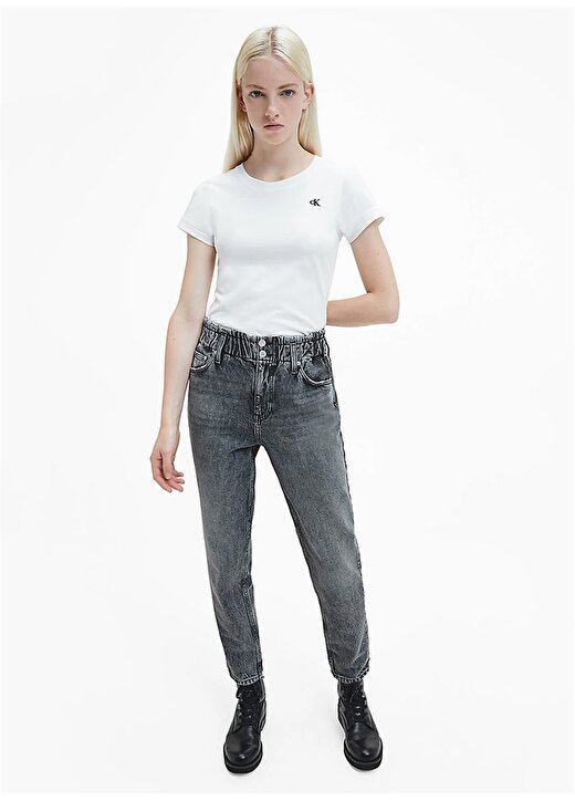 Calvin Klein Jeans Bisiklet Yaka Normal Kalıp Beyaz Kadın T-Shirt J20J212883YAF Beyaz T-Shirt 2