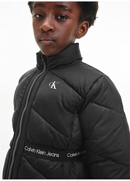 Calvin Klein Siyah Çocuk Mont IG0IG01550 4