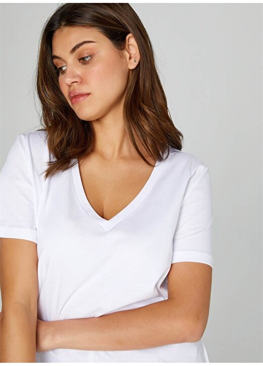 Faik Sönmez V Yaka Düz Ekru Kadın T-Shirt B00095 3