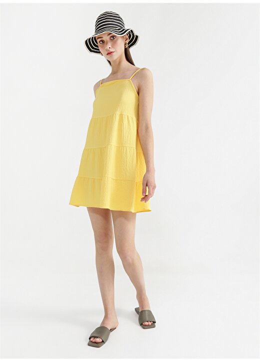 Fabrika Sarı Kadın Askılı Mini Geniş Fit Armürlü Kare Yaka Elbise NASU 3