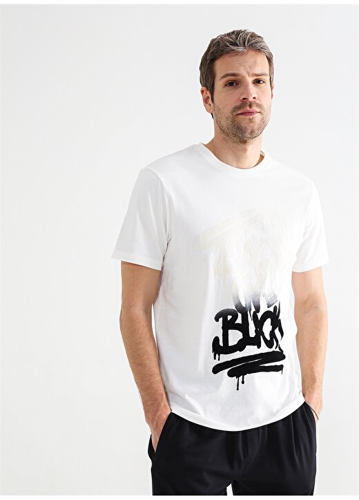 Black On Black Bisiklet Yaka Baskılı Kırık Beyaz Erkek T-Shirt E-SUNAZ 1