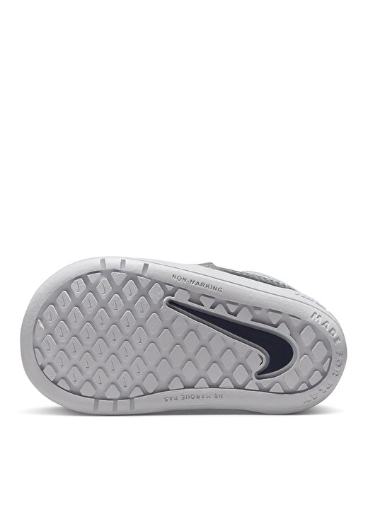 Nike Siyah - Gri - Gümüş Erkek Bebek Yürüyüş Ayakkabısı AR4162-009 NIKE PICO 5 (TDV) 4