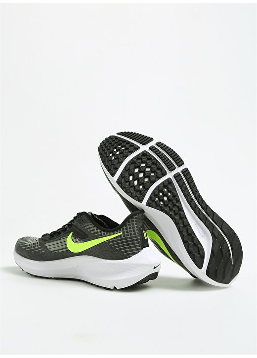 Nike Siyah - Gri - Gümüş Erkek Çocuk Yürüyüş Ayakkabısı DM4015-002 NIKE AIR ZOOM PEGASUS 39 4