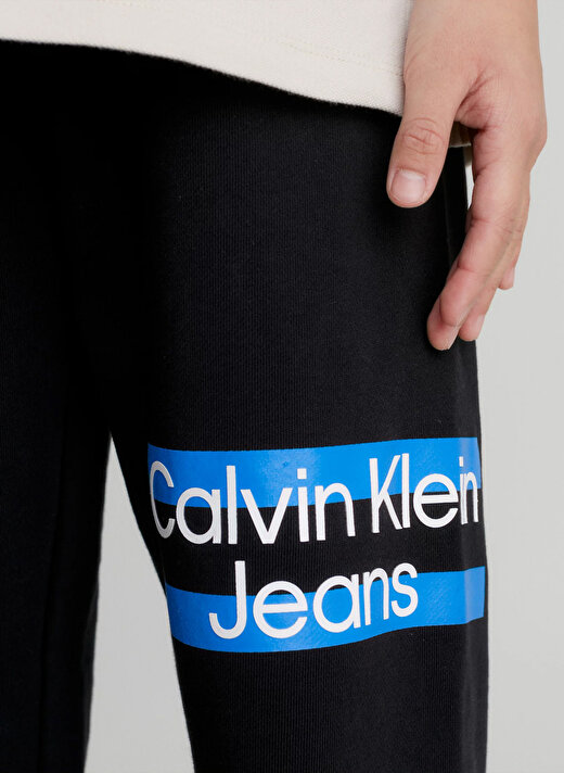 Calvin Klein Siyah Erkek Çocuk Lastikli Uzun Baskılı Pantolon IB0IB01591BEH   3