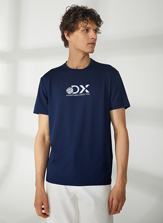 Discovery Expedition Bisiklet Yaka Düz Lacivert Erkek T-Shirt IMAG 2