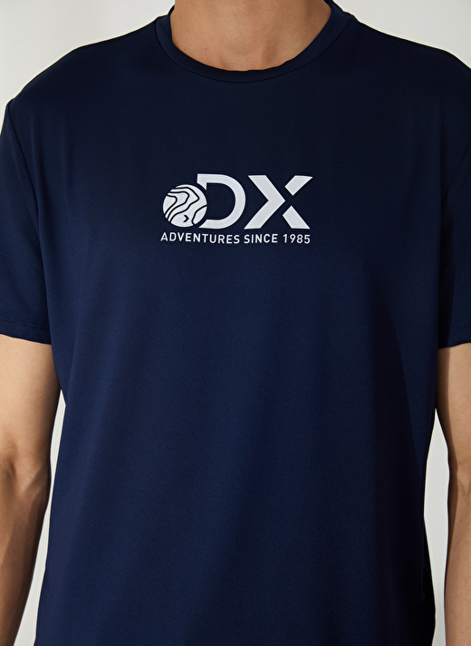 Discovery Expedition Bisiklet Yaka Düz Lacivert Erkek T-Shirt IMAG 4