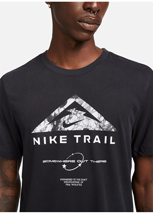 Nike Bisiklet Yaka Baskılı Siyah Erkek T-Shirt DZ2727-010 M NK DF TEE RUN TRAIL 2