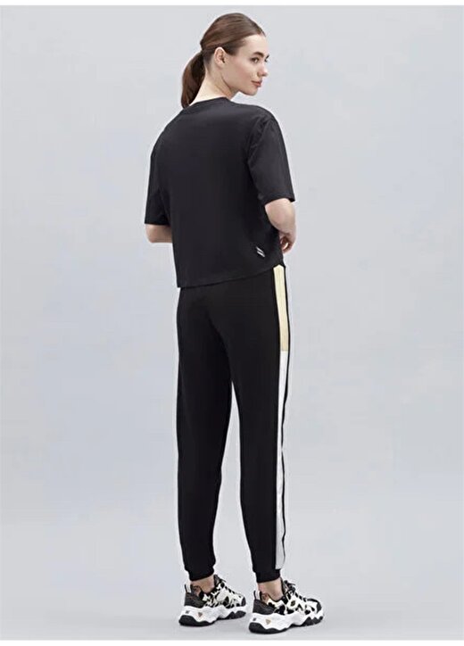 Skechers Yuvarlak Yaka Düz Siyah Kadın T-Shirt S221173-001 W Graphic Tee Shiny Log 2