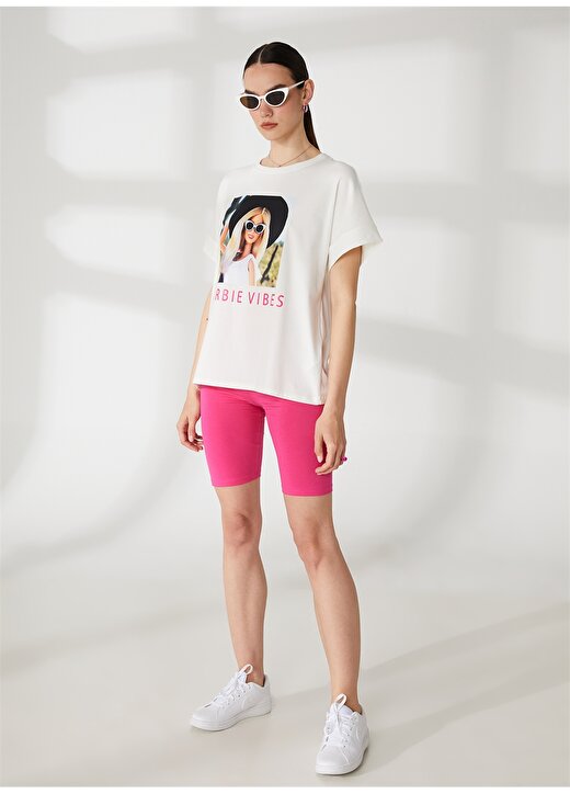 Barbie Ekru Kadın Bisiklet Yaka Loose Fit Baskılı T-Shirt 23KB-11 1