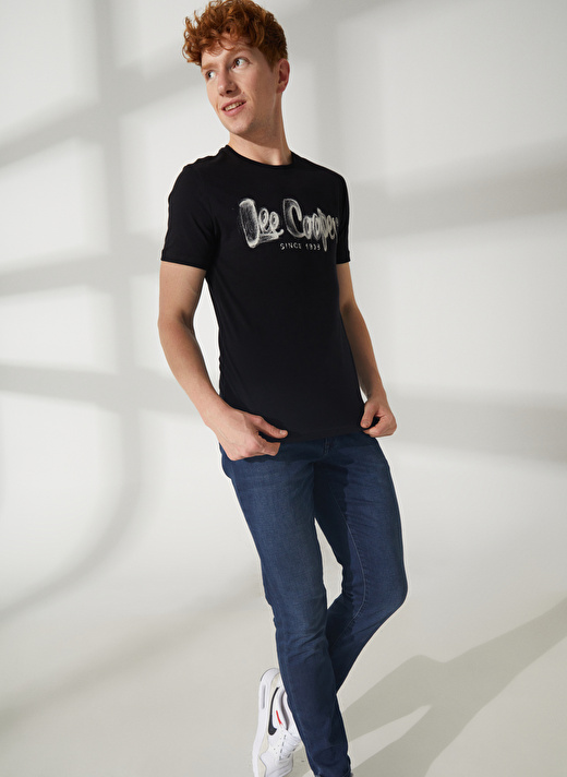 Lee Cooper Bisiklet Yaka Siyah Erkek T-Shirt 232 LCM 242029 DRAWINGLOGO SİYAH 2