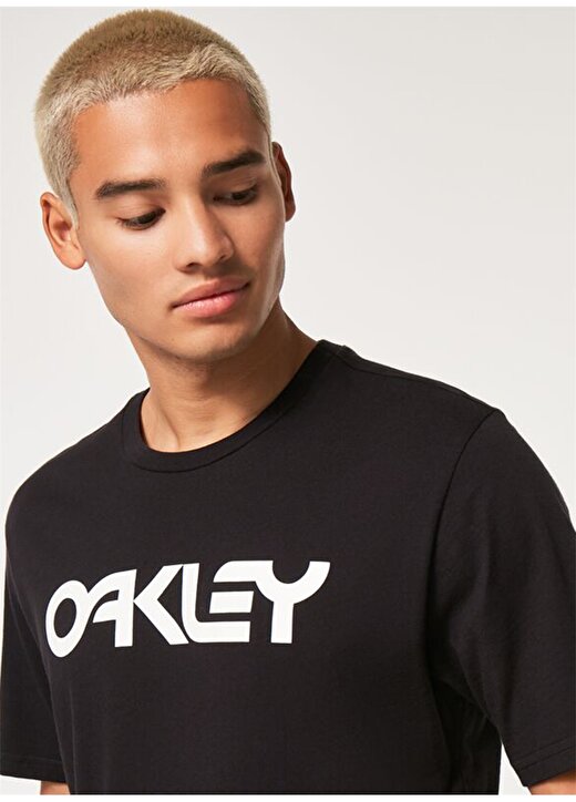 Oakley Bisiklet Yaka Baskılı Siyah - Beyaz Erkek T-Shirt FOA404011 MARK II TEE 2.0 4