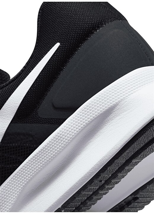 Nike Siyah - Gri - Gümüş Erkek Koşu Ayakkabısı DR2695-002 NIKE RUN SWIFT 3 4