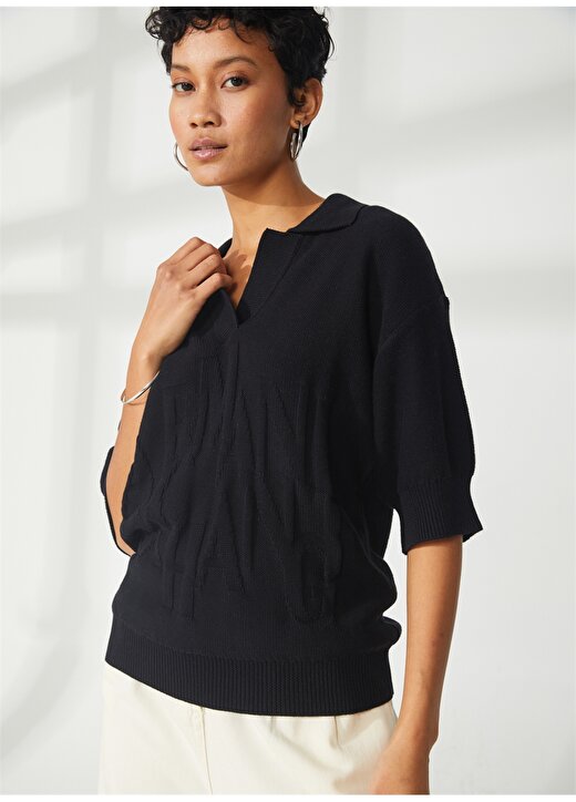 Armani Exchange Polo Yaka Düz Siyah Kadın T-Shirt 3RYM1E 1