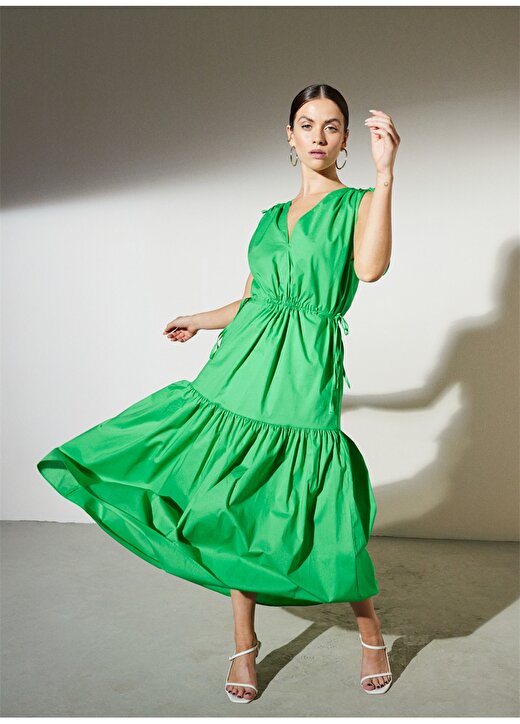 Brooks Brothers Yeşil Kadın V Yaka Kolsuz Elbise BBSP23FDR017 1