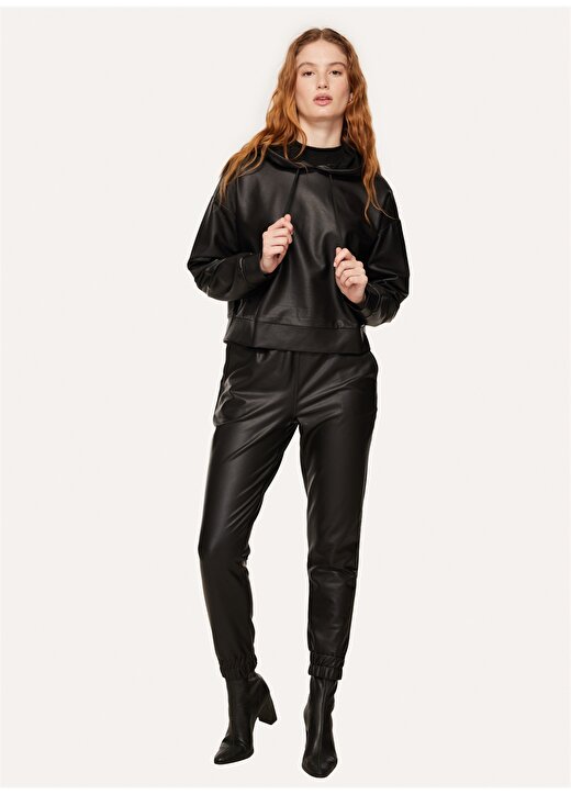 Black On Black Siyah Kadın Kapüşonlu Uzun Kollu Loose Fit Deri Görünümlü Sweatshirt B3WL-SWT36 2