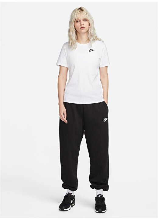 Nike Beyaz Kadın Yuvarlak Yaka T-Shirt DX7902-100 W NSW TEE CLUB 1