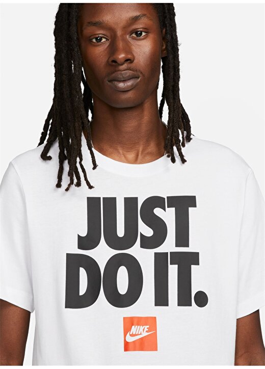 Nike Beyaz Erkek Yuvarlak Yaka T-Shirt DZ2989-100 M TEE FRAN JDI VERBIAGE 3
