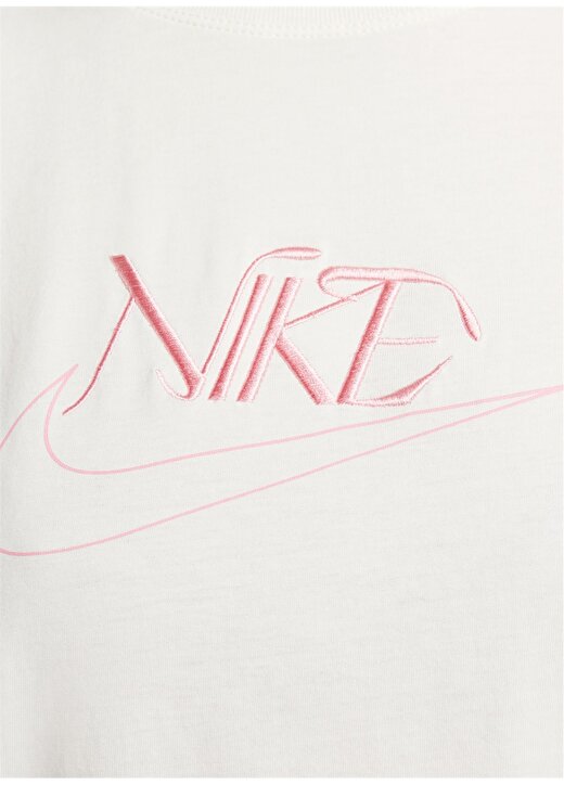 Nike Beyaz Kadın Yuvarlak Yaka T-Shirt FB8203-133 W NSW TEE OC 2 BF 3