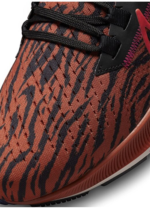 Nike Turuncu - Siyah Kadın Koşu Ayakkabısı DQ7650-800 WMNS NIKE AIR ZOOM PEGAS 4