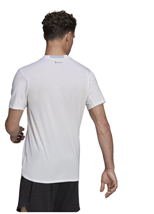 Adidas Beyaz Erkek Yuvarlak Yaka Regular Fit T-Shirt HA6363-M D4T TEE WHI 2